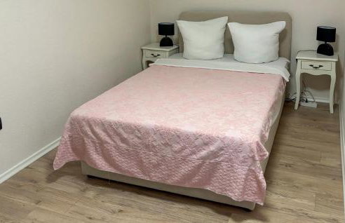 Beautiful Home In Lovorje - Photo 5