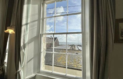 1 Cobb House - Photo 10