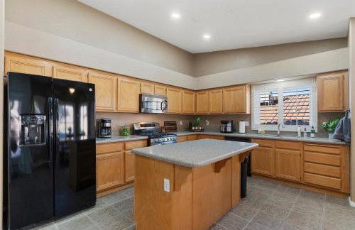 Bold Blue Retreat in Henderson - Foto 26