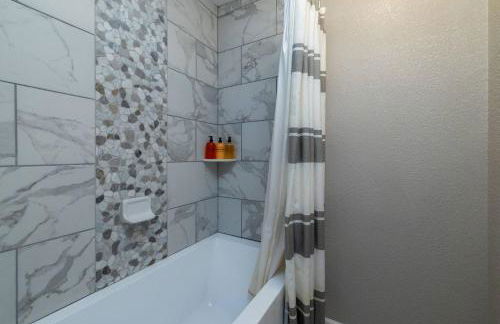 World Cup Group Stay w/ Covered Terrace - Foto 20