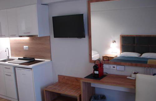 FOUR REASONS - Foto 73