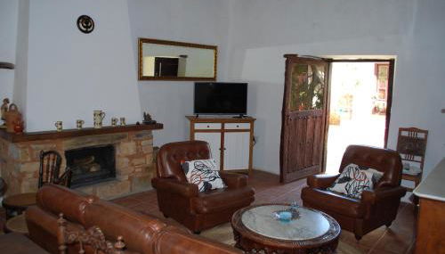 Los Polvazares - Photo 3