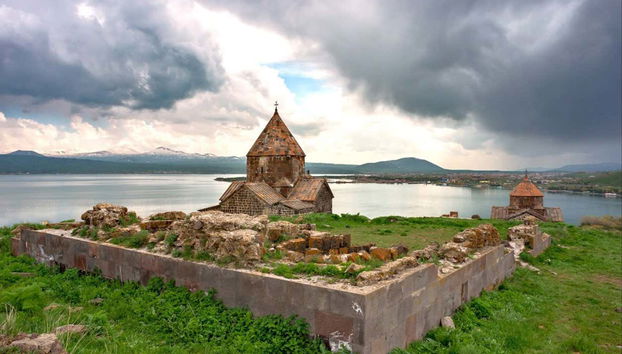 Day Trip to Dilijan, Sevan, Goshavank, & Haghartsin - Foto 4