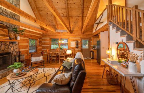 Creekside Cabin - Seven Devils,NC - Pet-Friendly, Close to Skiing & Hiking, and the Apline Coaster! - Foto 1