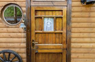 The Old Pumphouse Shepherds Hut with Hot Tub - Photo 22