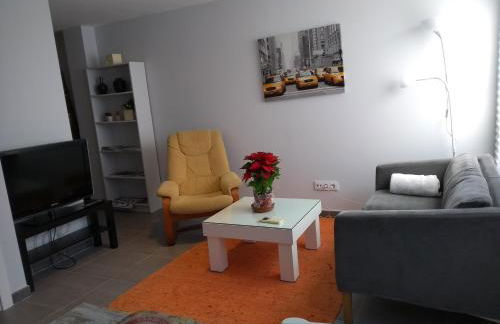 ESTUDIO INDEPENDIENTE ESTANCIA MINIMA 28 noches contrato de temporada - Foto 3