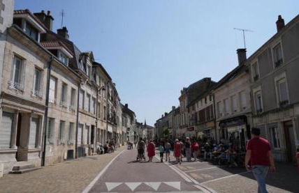 Studio rénové, calme, commerces & RER à 5 min - Foto 32