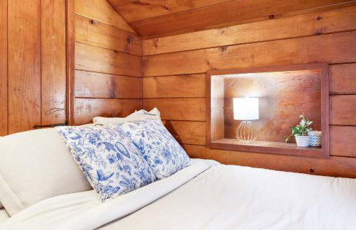 Vintage Charm 3BR Home w Yard Pets Welcome - Foto 23