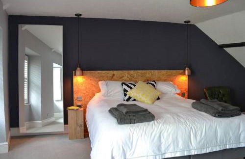 No. 5 @ Ginhaus - Photo 7