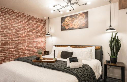 Awaken Your Senses King Bed BSU Parking - Foto 26