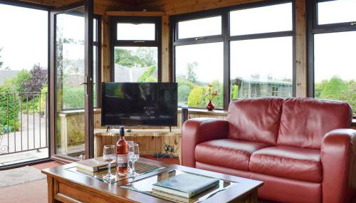 Sauchenshaw Cottage - Photo 5