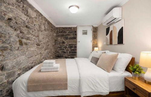 Sophisticated Stay in Vibrant Manhattan - Foto 19