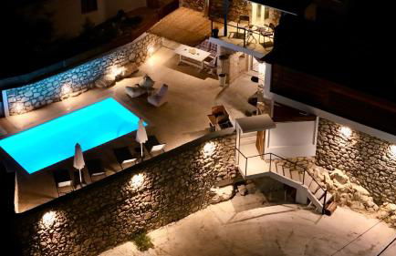 Villa Vista - Photo 1