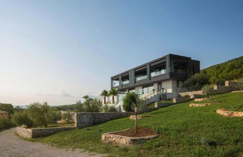Luxury Exclusive Villa Panoramica near Labin - Rabac only 2 km from the beach with sea view and wellness - Photo 17