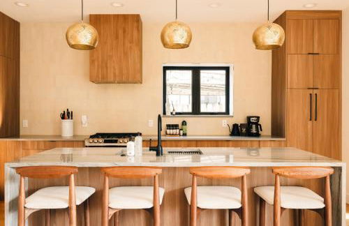 Colorful Sunnyside Escape - Walk to Dining & Parks - Foto 20