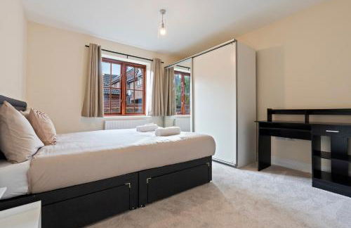 Cozy 2bed flat with free parking near Willen Lake in Milton Keynes - Foto 6