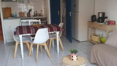 Petite maison à 500 mètres de la plage au coeur du parc marin - Pays catalan - Foto 3, stove, toaster