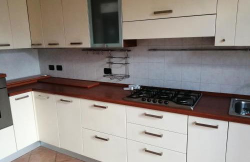 Between mountains and lake - Foto 21