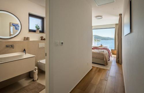 Luxury Sea View Penthouse "Marina Living" Pool, Adria, Split Region - Photo 48