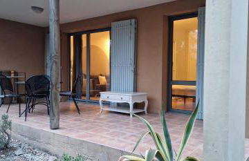 Appartement climatisé sur golf de L'Isle-Sur-La-Sorgue - Foto 10