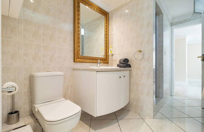 Beachfront Villa, Beach Club, Houtbay - Photo 32