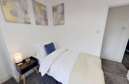 Elegant 2 Bed House Near City Centre - Foto 16