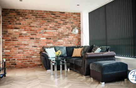 Penthouse - Amazing City Skyline Views - Free Parking - Balcony - Utilita Arena - New St Station - Bullring Shopping - Foto 5