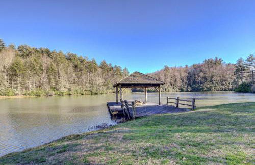 Lake Access and On-Site Creek Lake Toxaway Home! - Foto 42