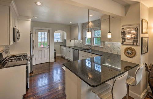 Bridgeport Vacation Rental - Walk to Beach! - Foto 1