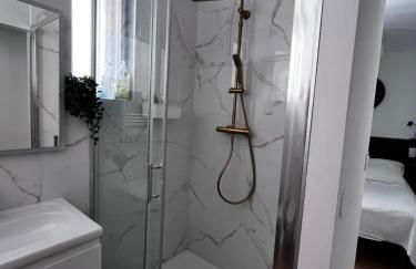 T2 ,AC,Private, Terrace, central - Photo 2