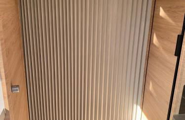 5 Sterne Wohnwagen direkt an der Messe - beheizt- inklusive Stellplatz & WLAN - New CARAVAN at Fairground - inclusive CaravanParking & WLAN - direkt Messegelände-Duschräume vor Ort - Kitchen - Heating - Foto 13