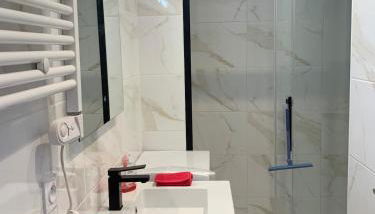 Appt cozy terrasse front de mer clim parking wifi - Foto 5, towels, Shower