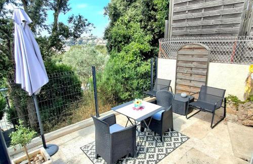 Studio rénové avec terrasse ST RAPHAEL - Foto 10