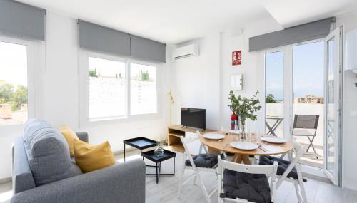 Apartamentos LA PELUSA - Photo 2