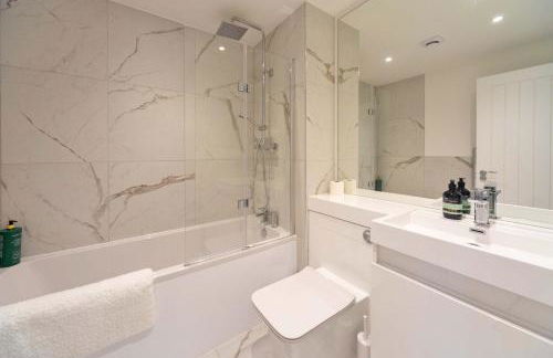 Bright 2BR Apartment at Trinity Point - Foto 18