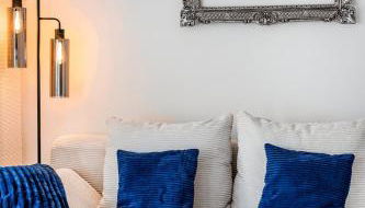 Excellence Deluxe Suite mit Balkon & Stadtblick - zentral an der Messe Essen - Foto 3