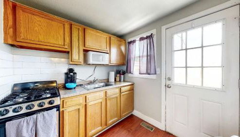 Cool Stay Near Rapids Stadium Ideal for Sports Fans - Foto 4