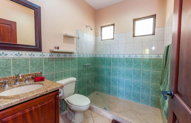 Big Hillside Villa in Potrero With Pool and Panoramic Ocean Views - Photo 19