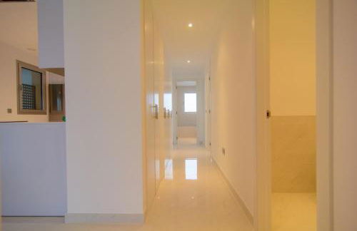 Belaire 4 bedroom apartment - Photo 19