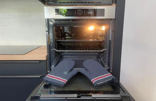 Spacious Luxury Modern Villa with Pool, Beaches and Garden - Foto 28