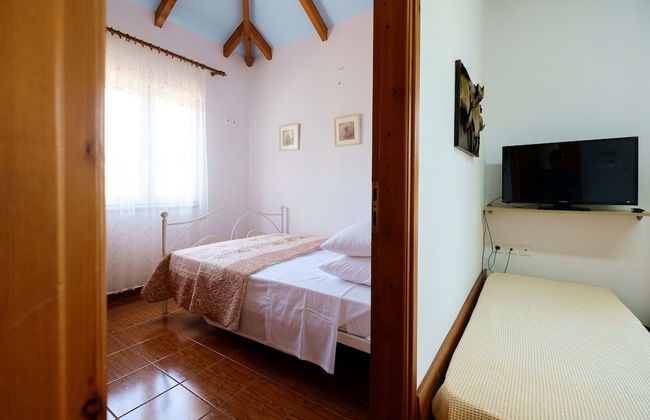 Chill & Relax Home with Pool near Beach - Foto 2