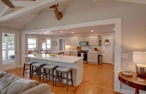 Hot Tub and Dock Guntersville Lake Getaway! - Foto 8