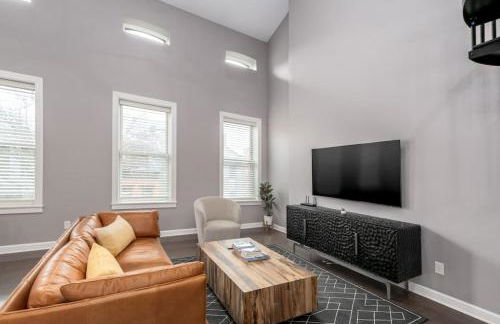 Soaring 2-Bedroom Parkside Loft Walkable to it All - Foto 6