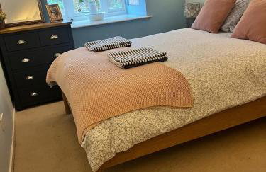 Historic 3-Bed Cottage with Garden in Hursley - Foto 17