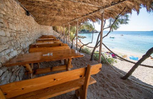 Beachfront Apartments Vala with a swimming pool - Photo 38