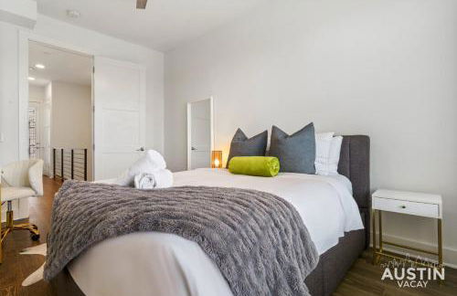 Urban Oasis 1 Mile from UT plus Garage and Rooftop - Foto 27