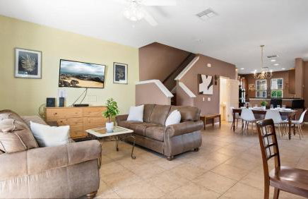 Quiet Corner Gem in Gated Crestwynd Bay - Foto 2