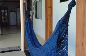 ESPAÇO PÉROLA GUANABARA, 70 Metros do Mar, 4 Suítes independentes COM AR, Área Gourmet Integrada com Piscina,Churrasqueira, 900 Metros de CASTELHANOS, ideal para FAMÍLIAS E AMIGOS - Foto 17