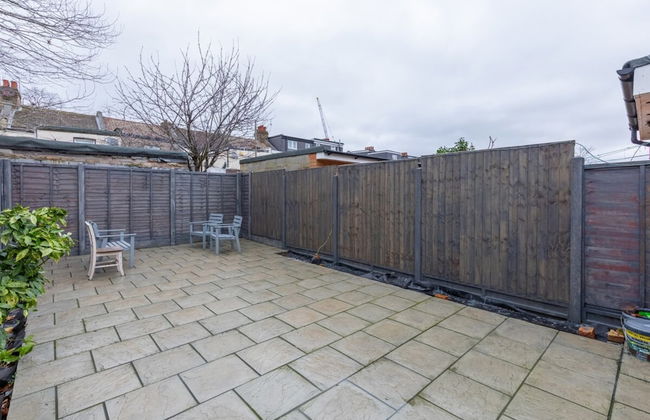 Spacious & Newly Renovated 4BD House East Ham! - Foto 46