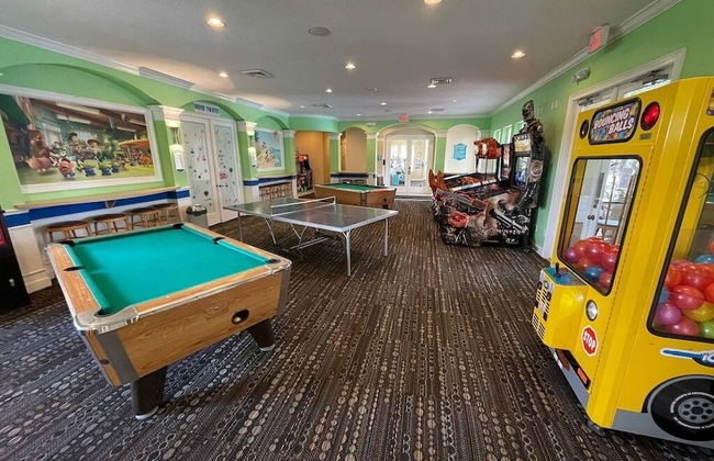 Vacation Resort Home Right Outside Of Disney World Parks With Private Pool 4 Bedroom Home by RedAwning - Foto 25